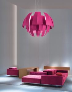 Pink farbene Leuchte Plumage
