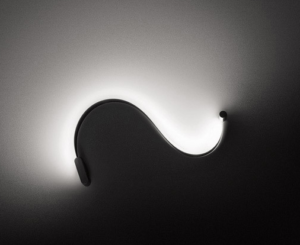 Biegsame Wandleuchten für Licht und Schatten