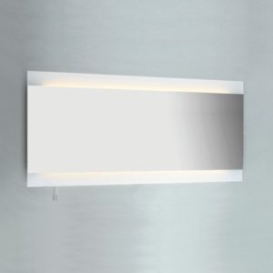 Großer schmaler Wandspiegel Bad mit integrierter Beleuchtung und Schalter