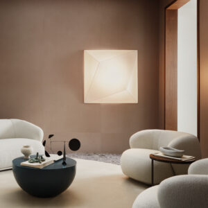 Große moderne Wandleuchte mit geometrischem Design