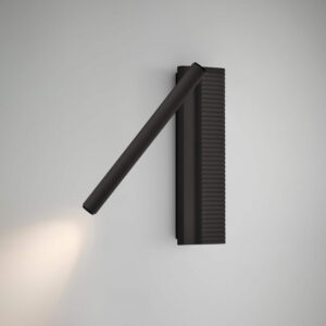 Moderne Wandleseleuchte in Schwarz mit schlankem Design